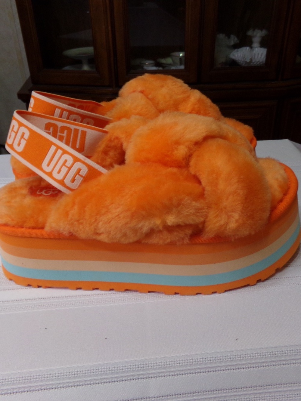 NWOB UGG All Fluffed Up Knoty Tangerine Platform Slippers Size Women’s US 8 - Picture 6 of 11